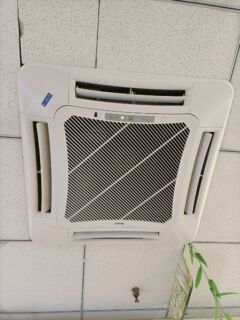 空调维修移机、打孔、加氟 相关图片